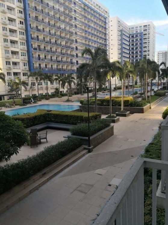 Bliss Staycation At Sea Residences By John Manila Eksteriør bilde