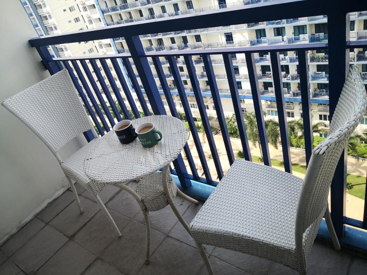 Bliss Staycation At Sea Residences By John Manila Eksteriør bilde